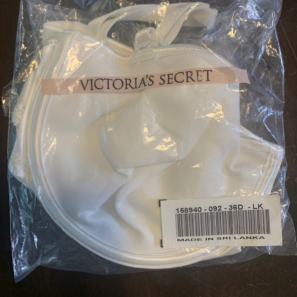 NEW victorias secret strapless bra. 36 D. white.